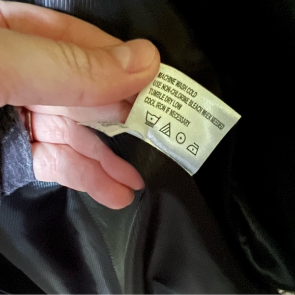 EUC Calvin Klein Sz Sm Rain Jacket w/ Detachable Hood - Picture 8 of 9